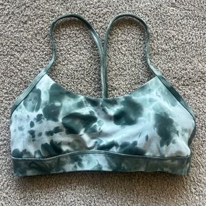 Lululemon Flow Y Nulu bra